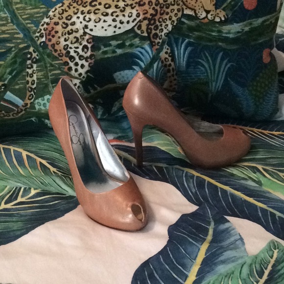 Jessica Simpson Shoes - Jessica Simpson Peep toe Heels